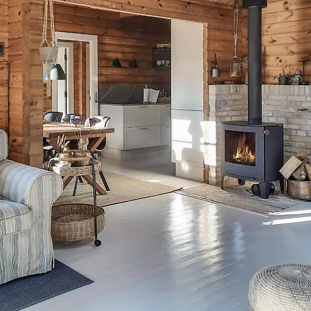 Vakantiehuis 4 Bedroom Awesome In *