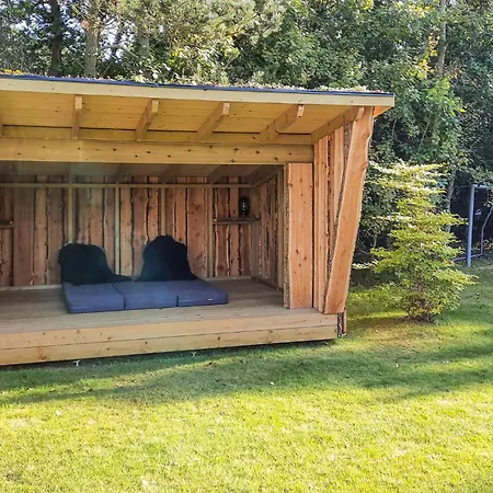 Vakantiehuis 4 Bedroom Awesome In *